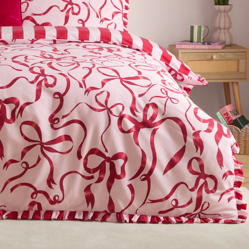 Furn La Vie En Bows Reversible Duvet Cover Set Pink/Red